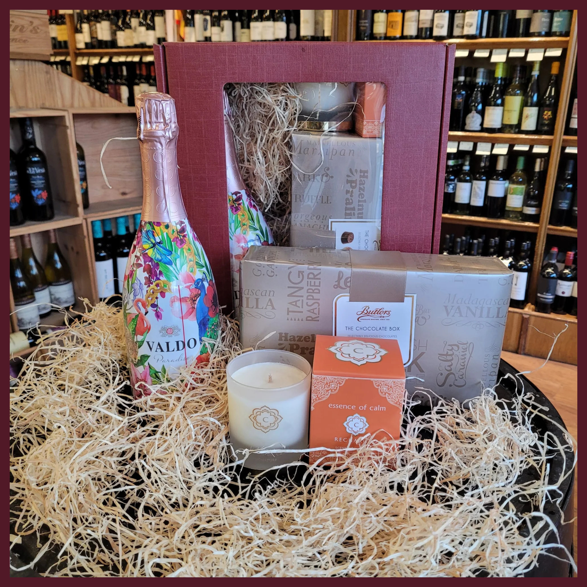 Prosecco, Chocolates and Candle Hamper