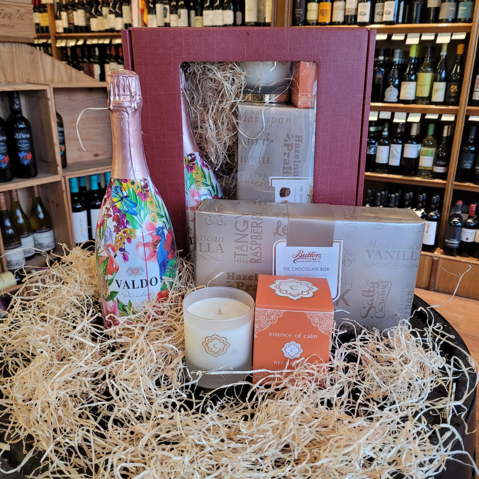 Prosecco, Chocolates and Candle Hamper